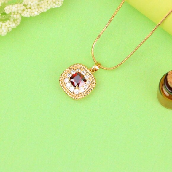 "Vintage Style Red Cushion Pendant with Crystal Halo Accents, XPPT1663 - Picture 11 of 13